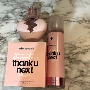 Ariana grande bundle (comes with original box) send offers